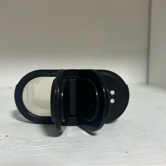 3/$10 TUPPERWARE Spice Container - Picture 4 of 4